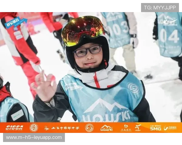 冰雪梦想静安绽放,滑雪少年竞逐赛道!静安区第三届运动会滑雪比赛成功举办