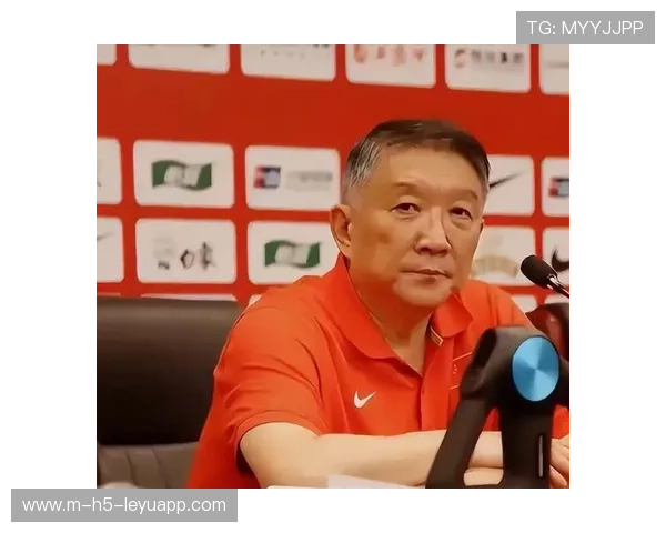 宫鲁鸣让步?李梦有望重返江苏队,宫鲁鸣谈中国男篮 宫鲁鸣让步?李梦有望重返江苏队,宫鲁鸣谈中国男篮